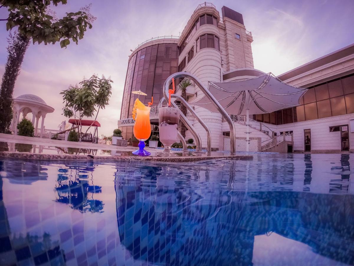 Parliament Palace Hotel Khujand Eksteriør billede